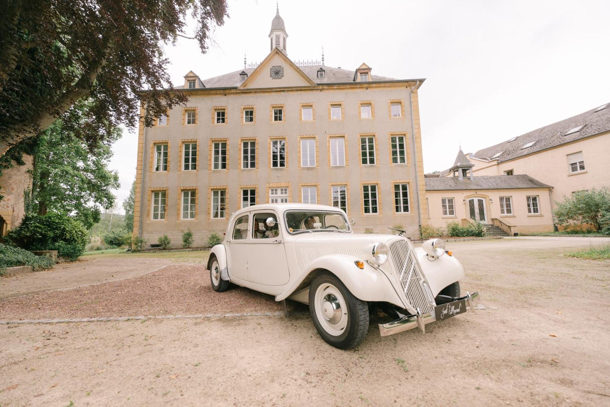 Hotel Chateau Schengen Bagian luar foto