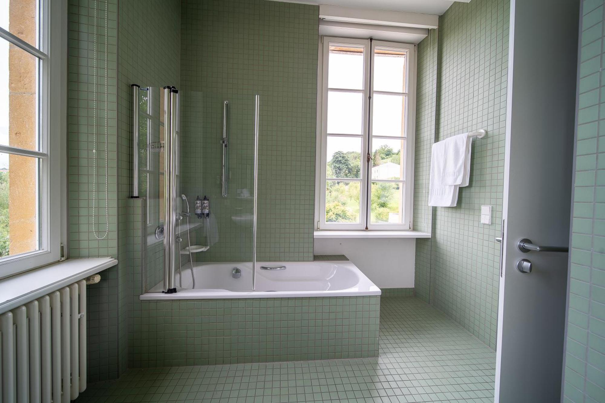Hotel Chateau Schengen Bagian luar foto