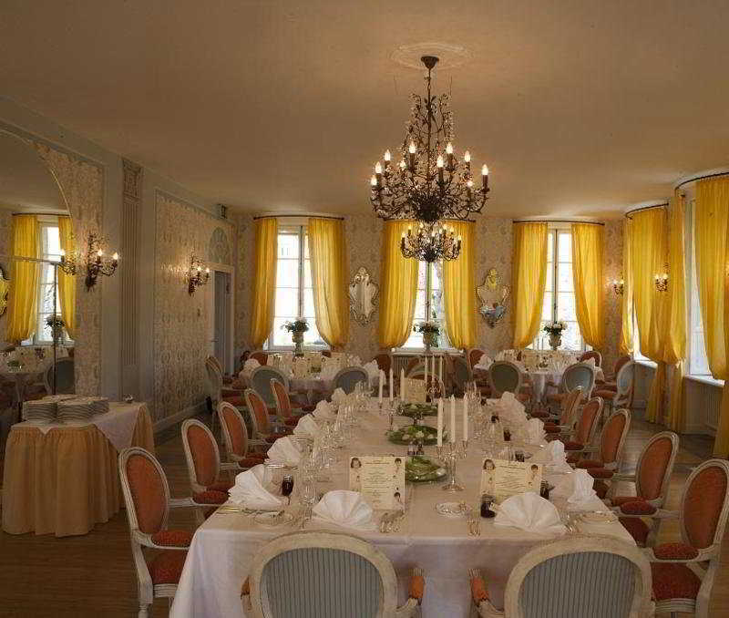 Hotel Chateau Schengen Bagian luar foto